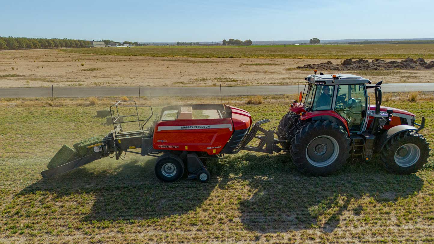 Massey Ferguson SB1436DB small square baler.