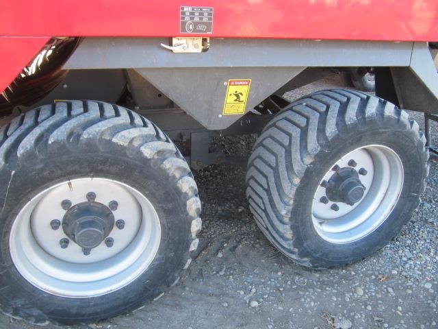 2022 Massey Ferguson 2270XD