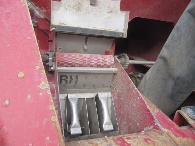 2019 Salford VALMAR 8611